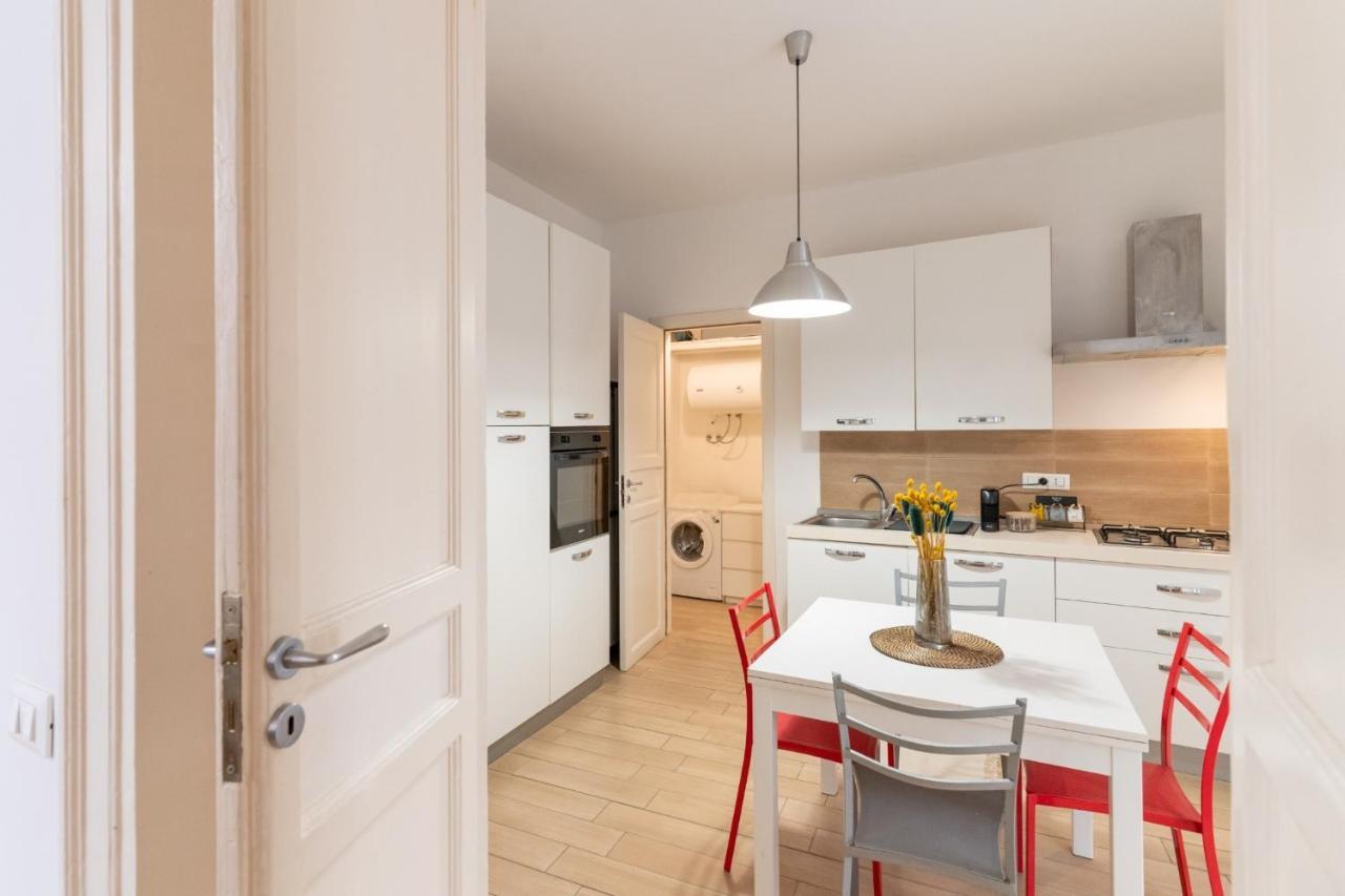 פלרמו Four Luxury Apartment מראה חיצוני תמונה
